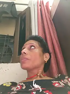 ISHANI-SINGH online show from October 3, 2025, 2:03 pm