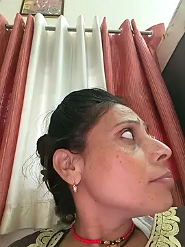 ISHANI-SINGH online show from December 5, 2025, 11:41 am