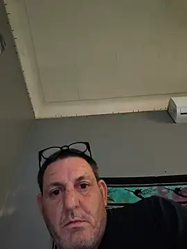 Snapshot of abellabricot chatting on July 10, 2026, 6:43 pm abellabricot online show from July 10, 2026, 6:43 pm