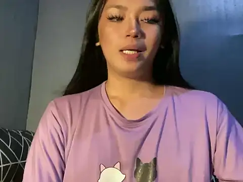 Claudia Johnson online show from December 21, 2025, 5:47 am