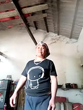 Chubbyhoney1 online show from March 25, 2026, 5:35 am