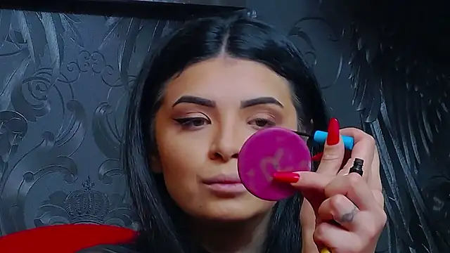 DevashaQueenX online show from April 19, 2026, 7:07 am