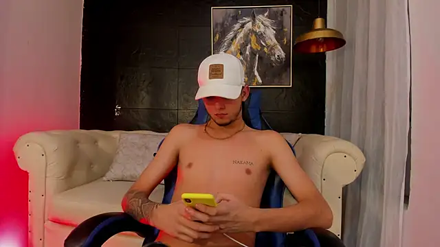 Mathewboy1 online show from October 4, 2025, 11:08 am