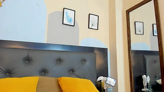 Mathewboy1 online show from April 22, 2026, 11:23 am