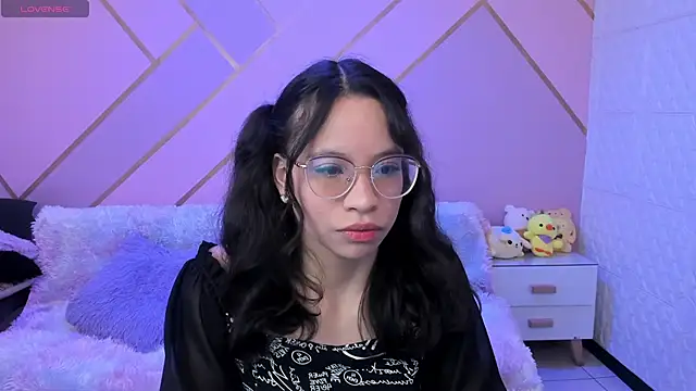 Giaa rossi online show from September 14, 2025, 1:10 pm