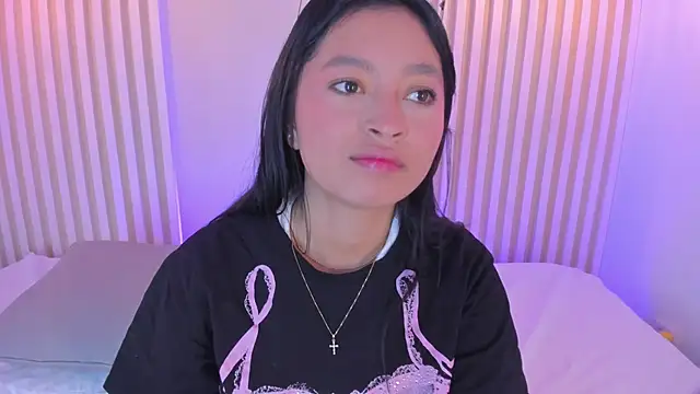 Snapshot of babe_katty chatting on December 16, 2025, 11:48 am babe katty online show from December 16, 2025, 11:48 am