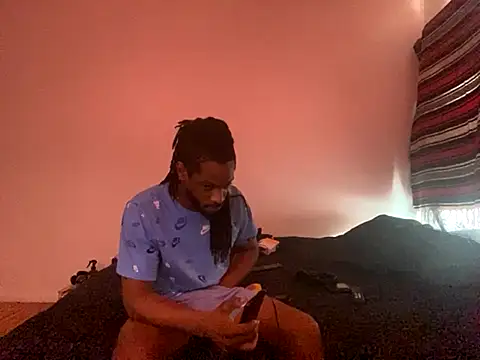 Taydagr8 online show from September 28, 2025, 7:52 pm