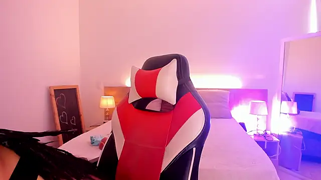 Dakota Mars online show from December 20, 2025, 8:16 pm