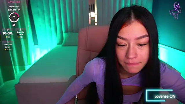 FataleNellie online show from November 21, 2025, 9:57 pm