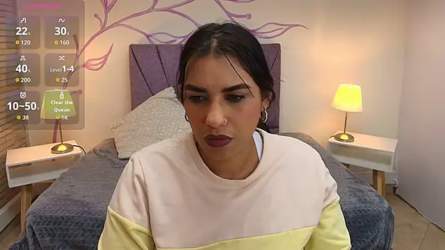 Lia Blake  online show from September 26, 2025, 11:58 am