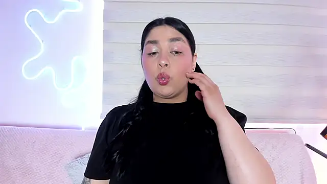 missweetpeach online show from October 23, 2025, 12:48 pm