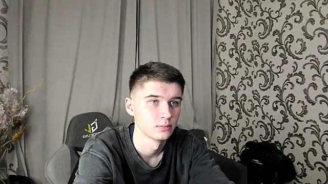 SherlockMax online show from November 8, 2025, 7:23 pm