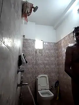 t2pnb online show from October 9, 2025, 2:42 am