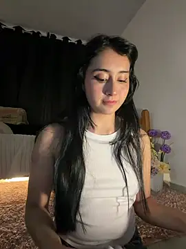 Snapshot of kaori_77 chatting on July 8, 2026, 5:34 am kaori 77 online show from July 8, 2026, 5:34 am