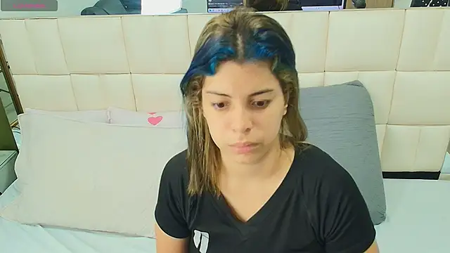 gisell gomez online show from September 10, 2025, 11:54 am