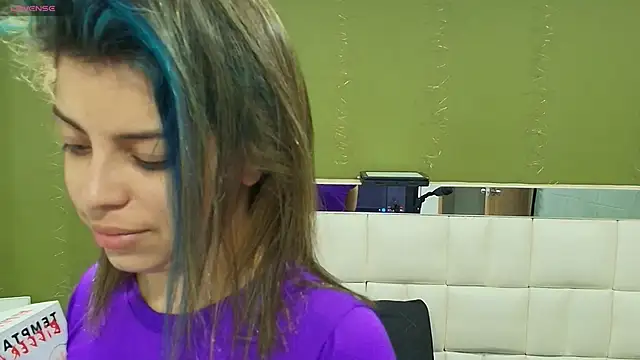 gisell gomez online show from October 25, 2025, 11:40 am