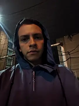 Thomasjons  online show from June 3, 2026, 2:58 am