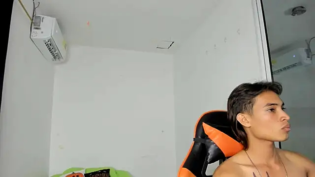 kenshi roa online show from November 25, 2025, 5:07 am