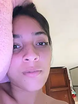   Milulove   online show from April 14, 2026, 1:11 am