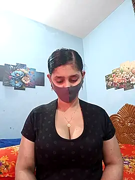 Cute Faria online show from March 12, 2026, 3:23 am