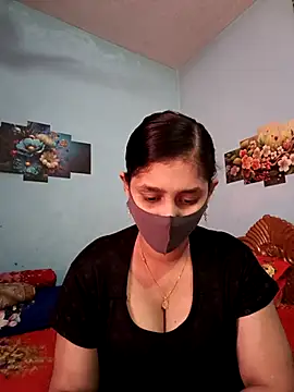 Cute Faria online show from April 18, 2026, 8:29 am