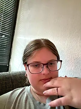 CurvyPaar2 online show from September 25, 2025, 10:30 am