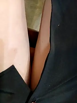 Jessical--Li online show from October 26, 2025, 2:28 am