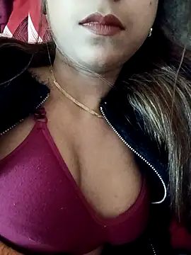 Snapshot of payalsharma95 chatting on December 17, 2025, 4:24 pm payalsharma95 online show from December 17, 2025, 4:24 pm