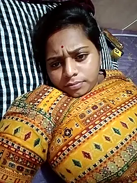 Hot crety online show from September 22, 2025, 3:19 am