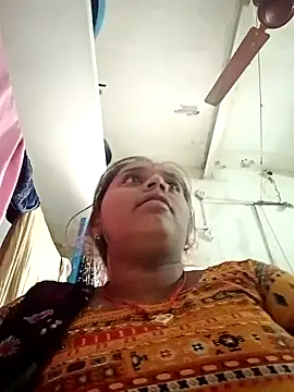 Hot crety online show from October 31, 2025, 8:37 am