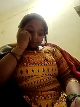 Hot crety online show from November 25, 2025, 5:24 pm