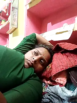 Hot crety online show from June 4, 2026, 3:29 pm