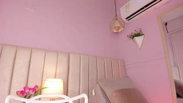  wendy x online show from April 14, 2026, 11:38 am