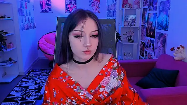 LiliLuna online show from October 5, 2025, 3:54 pm