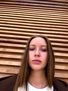 ElliRose online show from November 10, 2025, 6:45 am