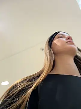 ElliRose online show from March 6, 2026, 7:16 am