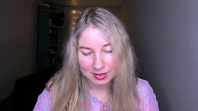 Snapshot of NancySanders chatting on April 25, 2026, 6:49 pm NancySanders online show from April 25, 2026, 6:49 pm