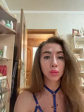 Snapshot of MarinaDiva11_74 chatting on May 22, 2026, 8:03 pm MarinaDiva11 74 online show from May 22, 2026, 8:03 pm