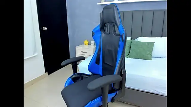 anagil  online show from October 23, 2025, 1:21 pm