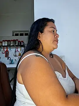 NARNYALABELLA online show from October 15, 2025, 11:49 pm