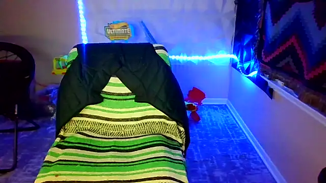 Italian69Stallion online show from December 15, 2025, 12:53 pm