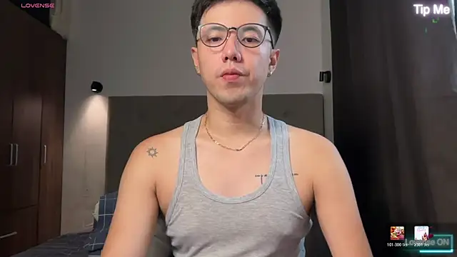 Snapshot of Addictiveboi chatting on May 1, 2026, 5:56 am Addictiveboi online show from May 1, 2026, 5:56 am