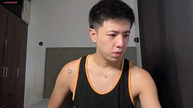 Snapshot of Addictiveboi chatting on May 26, 2026, 1:45 am Addictiveboi online show from May 26, 2026, 1:45 am