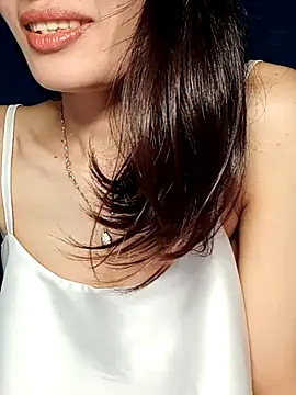 Hinna x online show from December 14, 2025, 8:20 am