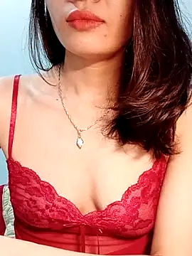 Hinna x online show from April 19, 2026, 8:55 pm