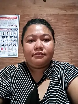 Perfect smile01 online show from October 3, 2025, 11:46 pm