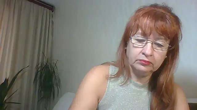 Snapshot of Marellaa chatting on November 17, 2025, 6:52 am Marellaa online show from November 17, 2025, 6:52 am