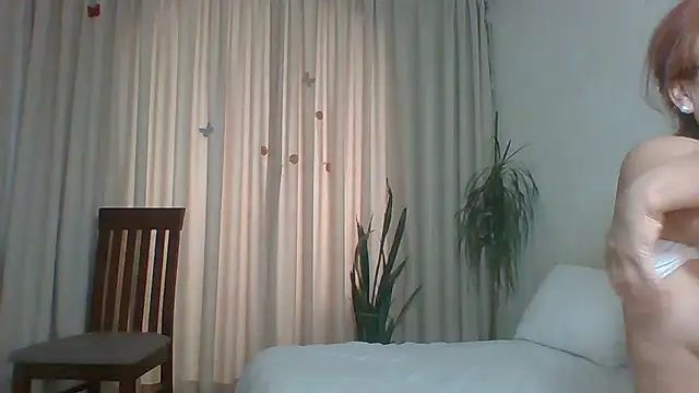 Snapshot of Marellaa chatting on November 27, 2025, 6:26 am Marellaa online show from November 27, 2025, 6:26 am