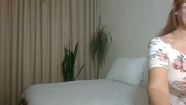 Snapshot of Marellaa chatting on December 5, 2025, 6:33 am Marellaa online show from December 5, 2025, 6:33 am