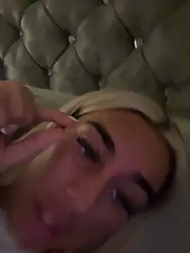 EllieMaeBaby online show from September 17, 2025, 9:38 pm